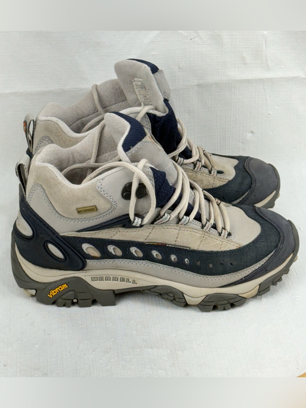 Merrell Pulse II 2 Women's Hiking Boots WATERPROOF Mid Dove Grey Navy Vibram 8